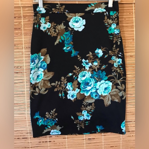 Minerva Straight Skirt Turquoise Floral Patter Size Tag Missing See Measurements - Picture 1 of 5